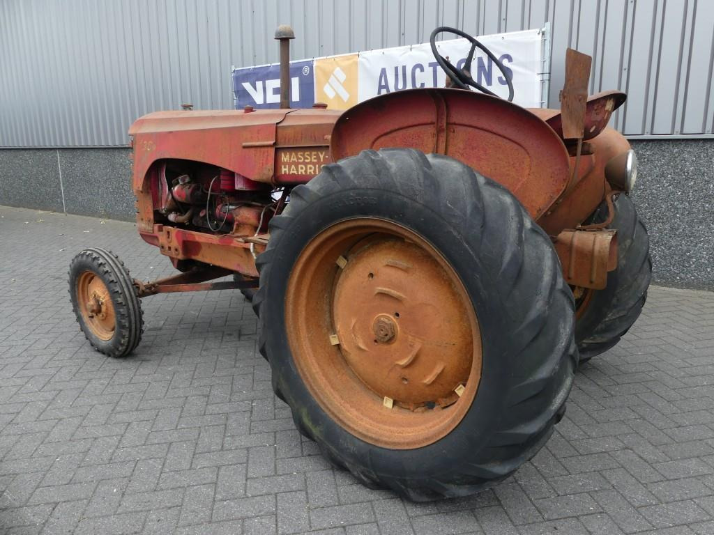 Massey Harris 30K - Tractor: afbeelding 5 Massey Harris 30K - Tractor: afbeelding 5