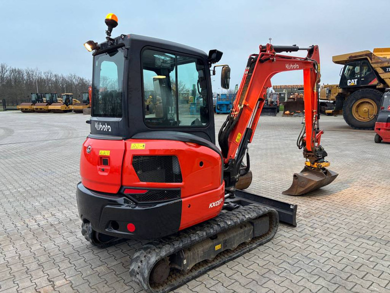 Kubota KX 037-4 - Minigraafmachine: afbeelding 3 Kubota KX 037-4 - Minigraafmachine: afbeelding 3