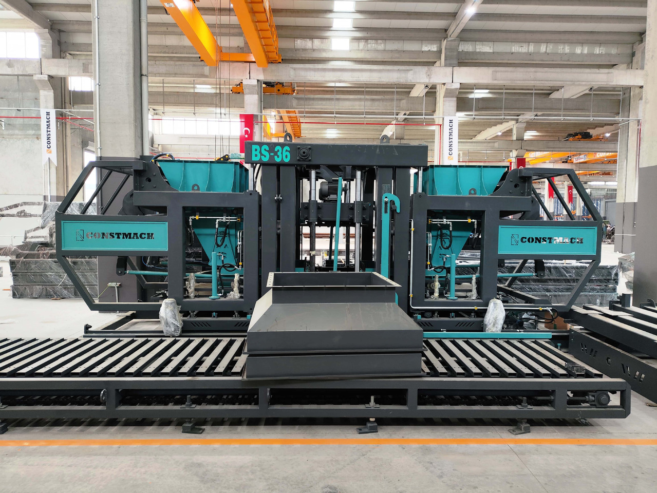 Constmach BS-30 Briquette Making Machine (Concrete Block Making Machine) - Betonblokmachine: afbeelding 1 Constmach BS-30 Briquette Making Machine (Concrete Block Making Machine) - Betonblokmachine: afbeelding 1