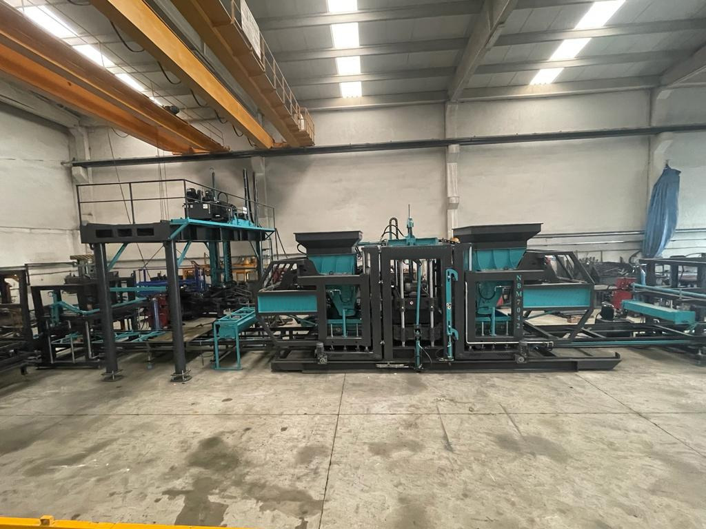 Constmach BS-42 Briquette Making Machine (Concrete Block Making Machine) - Betonblokmachine: afbeelding 1 Constmach BS-42 Briquette Making Machine (Concrete Block Making Machine) - Betonblokmachine: afbeelding 1