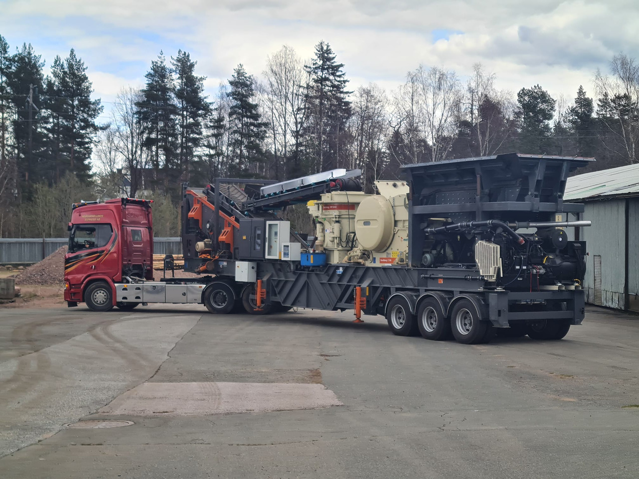 Constmach Installation Mobile De Concassage À Mâchoires D'une Capacité De 60 À 80 Tonnes - Mobiele breker: afbeelding 4 Constmach Installation Mobile De Concassage À Mâchoires D'une Capacité De 60 À 80 Tonnes - Mobiele breker: afbeelding 4