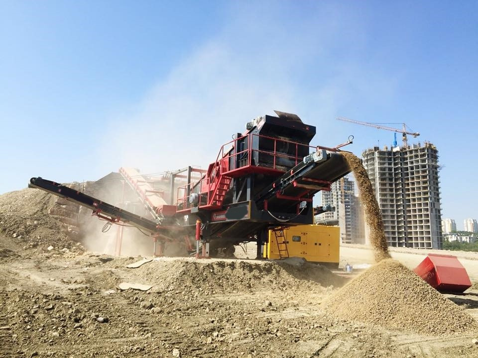 Constmach Installation Mobile De Concassage Et De Criblage De Pierres Calcaires D'une Capacité De 250-300 T/h - Mobiele breker: afbeelding 5 Constmach Installation Mobile De Concassage Et De Criblage De Pierres Calcaires D'une Capacité De 250-300 T/h - Mobiele breker: afbeelding 5