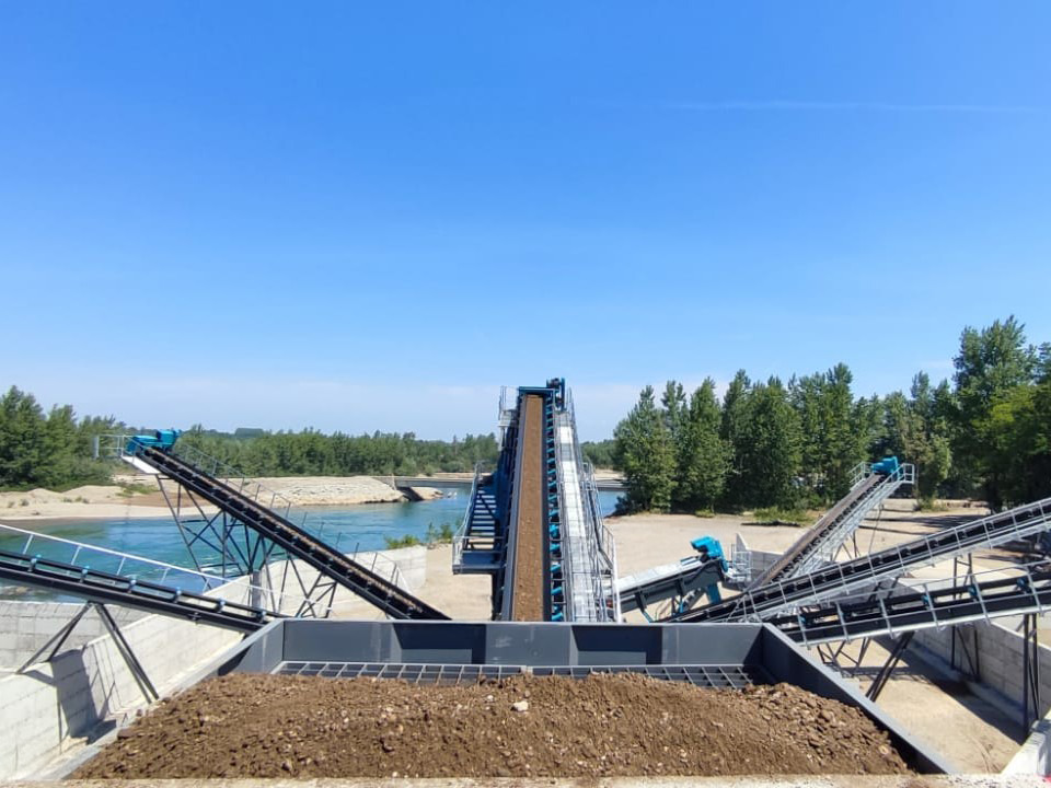 Constmach Stationäre Wasch- und Siebanlagen (Sand-, Kies-, Schotter Wäsche und -siebung) - Zeefinstallatie: afbeelding 5 Constmach Stationäre Wasch- und Siebanlagen (Sand-, Kies-, Schotter Wäsche und -siebung) - Zeefinstallatie: afbeelding 5