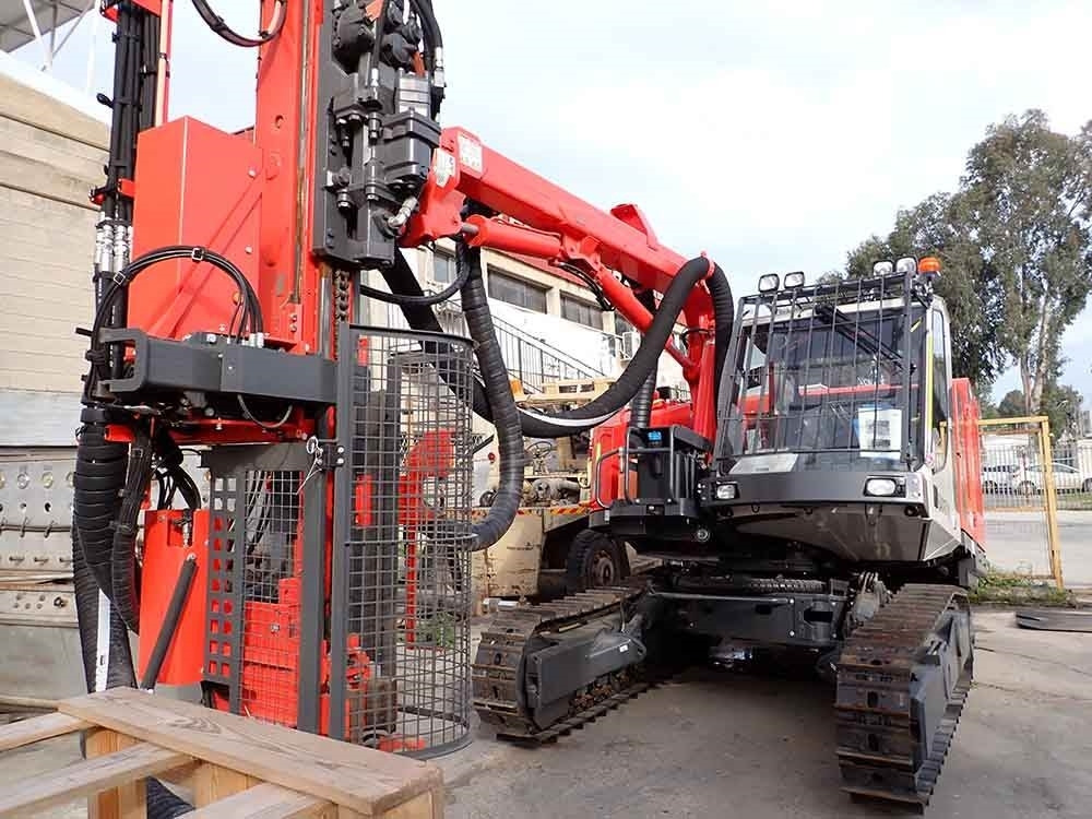 Sandvik DX800 - Boormachine: afbeelding 1 Sandvik DX800 - Boormachine: afbeelding 1