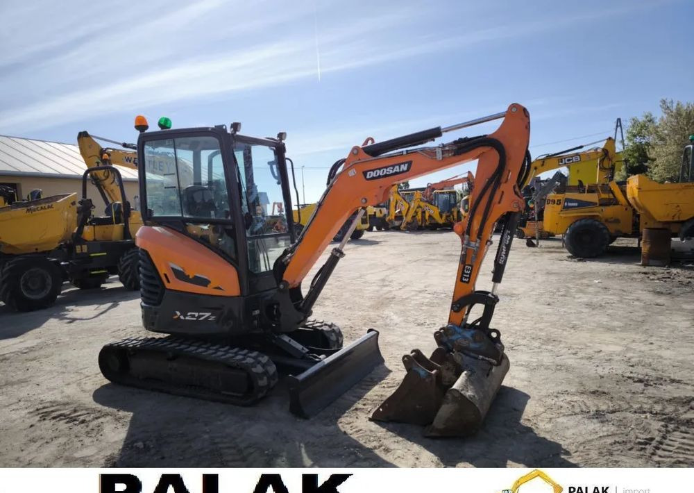 Doosan Mini koparka DOOSAN DX 27 ,2021rok - Minigraafmachine: afbeelding 1 Doosan Mini koparka DOOSAN DX 27 ,2021rok - Minigraafmachine: afbeelding 1