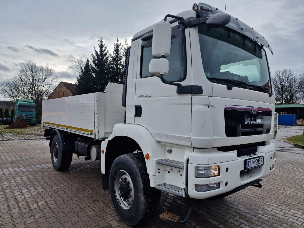 MAN 13.250 - Vrachtwagen: afbeelding 2 MAN 13.250 - Vrachtwagen: afbeelding 2