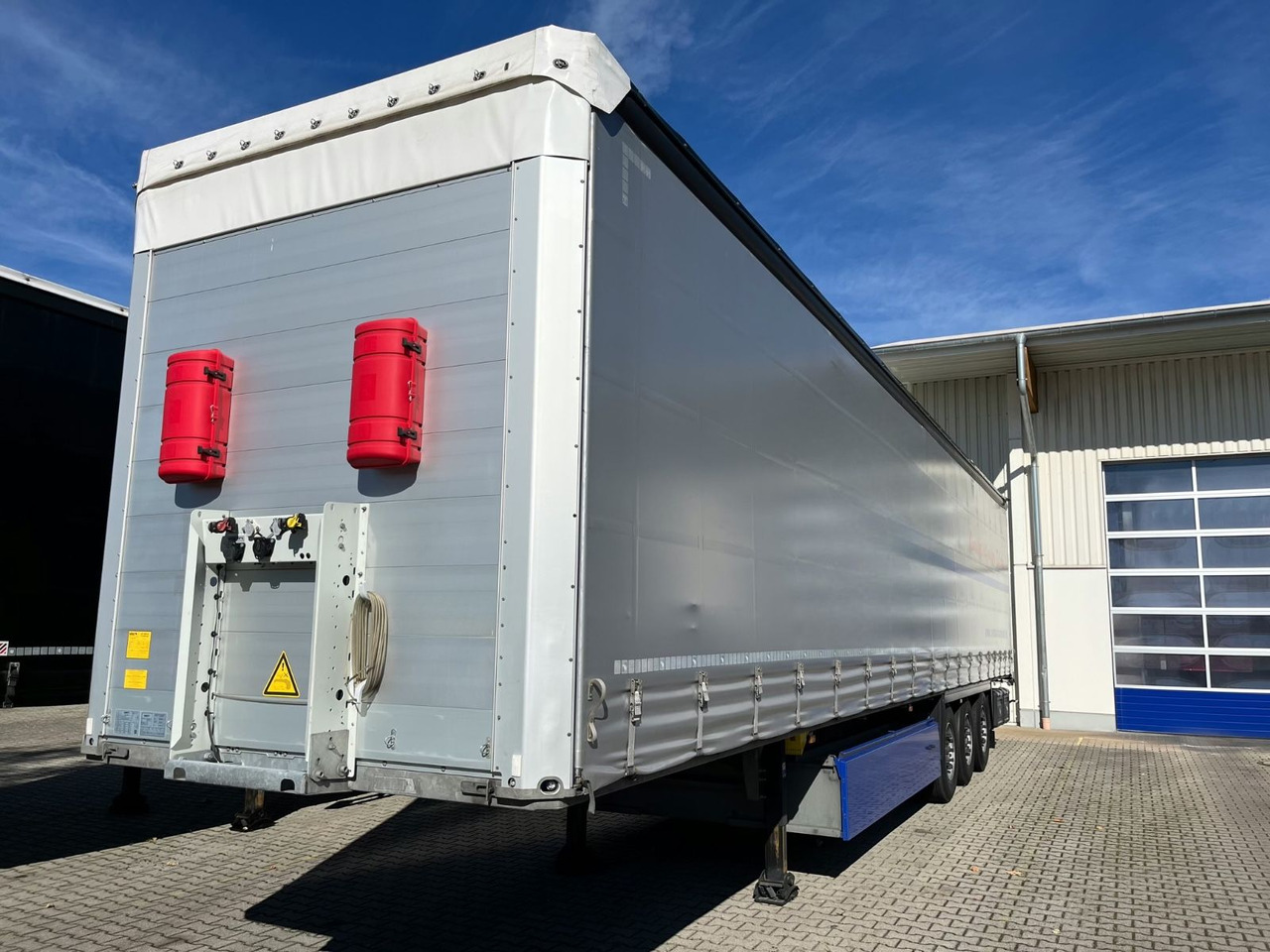 Schmitz Cargobull SCS 24 Bordwand - Schuifzeiloplegger: afbeelding 2 Schmitz Cargobull SCS 24 Bordwand - Schuifzeiloplegger: afbeelding 2