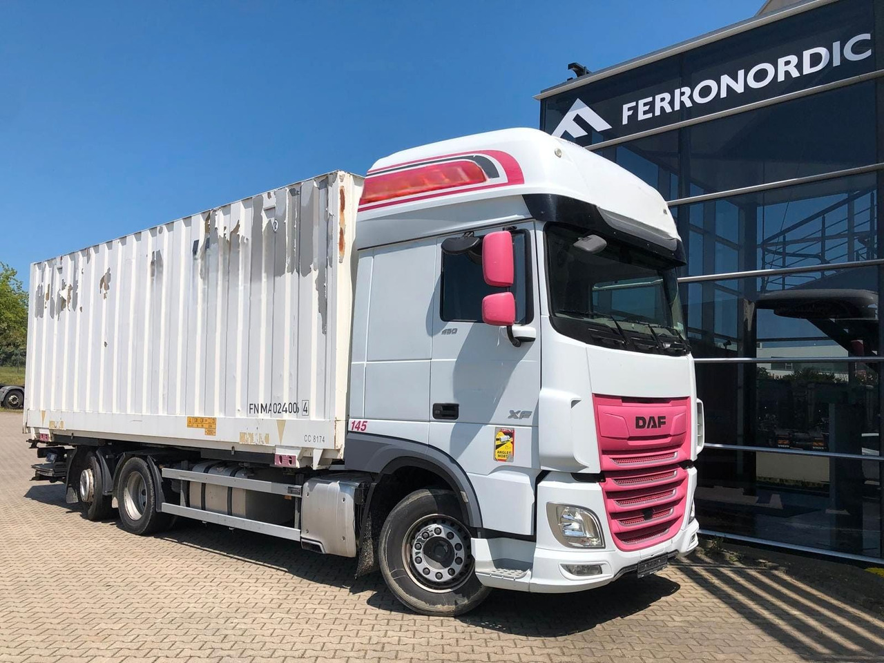 DAF XF450 SSC Lenk/Lift*LBW*AHK*Standkl.*inkl.Koffer - Containertransporter/ Wissellaadbak vrachtwagen: afbeelding 1 DAF XF450 SSC Lenk/Lift*LBW*AHK*Standkl.*inkl.Koffer - Containertransporter/ Wissellaadbak vrachtwagen: afbeelding 1