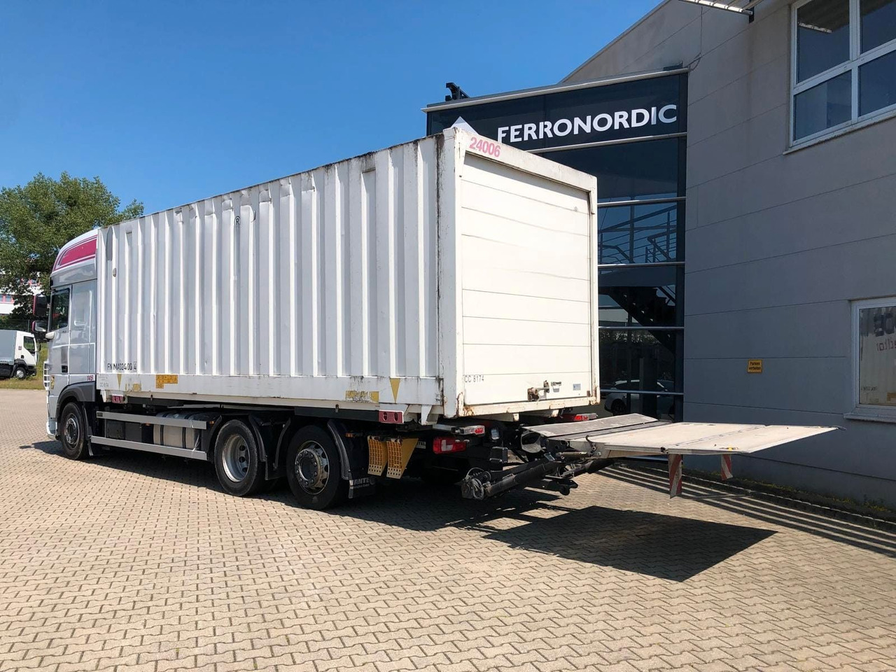 DAF XF450 SSC Lenk/Lift*LBW*AHK*Standkl.*inkl.Koffer - Containertransporter/ Wissellaadbak vrachtwagen: afbeelding 5 DAF XF450 SSC Lenk/Lift*LBW*AHK*Standkl.*inkl.Koffer - Containertransporter/ Wissellaadbak vrachtwagen: afbeelding 5