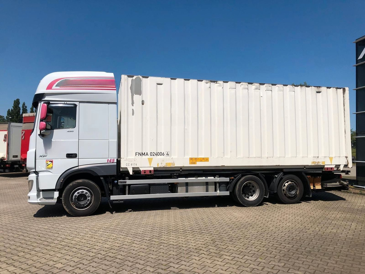 DAF XF450 SSC Lenk/Lift*LBW*AHK*Standklima - Containertransporter/ Wissellaadbak vrachtwagen: afbeelding 2 DAF XF450 SSC Lenk/Lift*LBW*AHK*Standklima - Containertransporter/ Wissellaadbak vrachtwagen: afbeelding 2