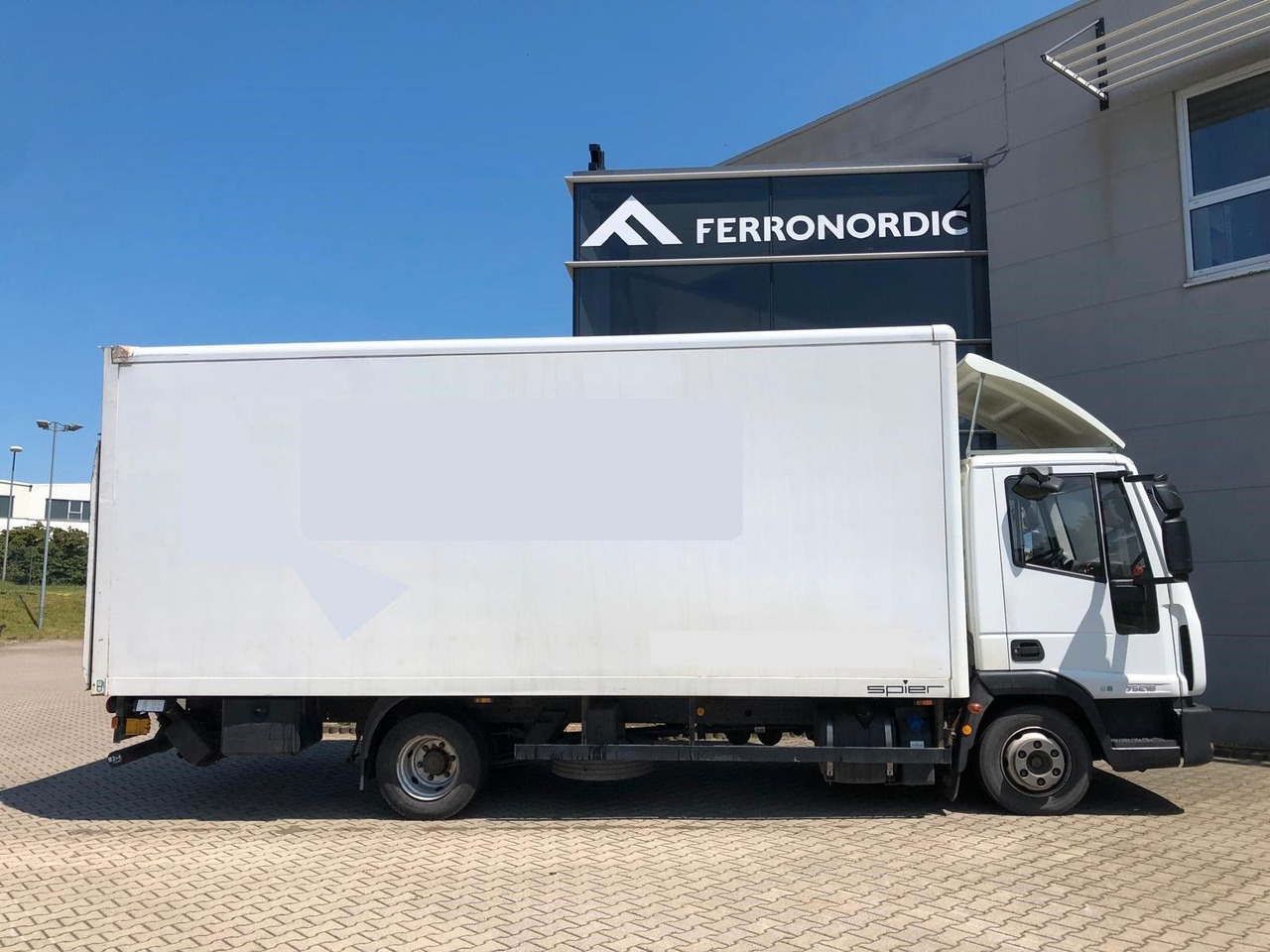 Iveco 75 E 190 Koffer*LBW*Schalter*Blatt/Luft*Klima - Bestelwagen gesloten laadbak: afbeelding 2 Iveco 75 E 190 Koffer*LBW*Schalter*Blatt/Luft*Klima - Bestelwagen gesloten laadbak: afbeelding 2