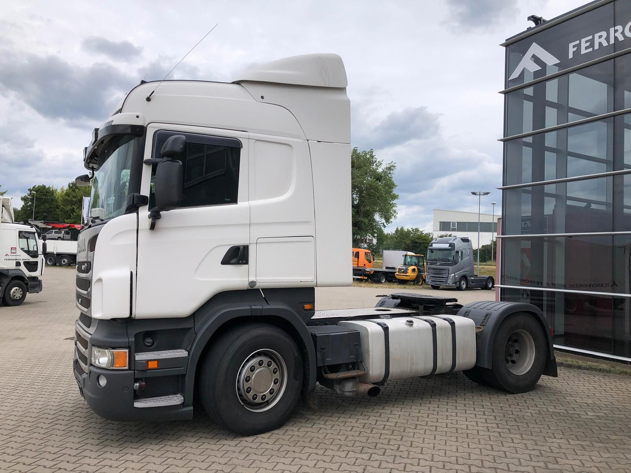 Scania R420 PTO*Automatik mit Kupplungspedale - Trekker: afbeelding 3 Scania R420 PTO*Automatik mit Kupplungspedale - Trekker: afbeelding 3
