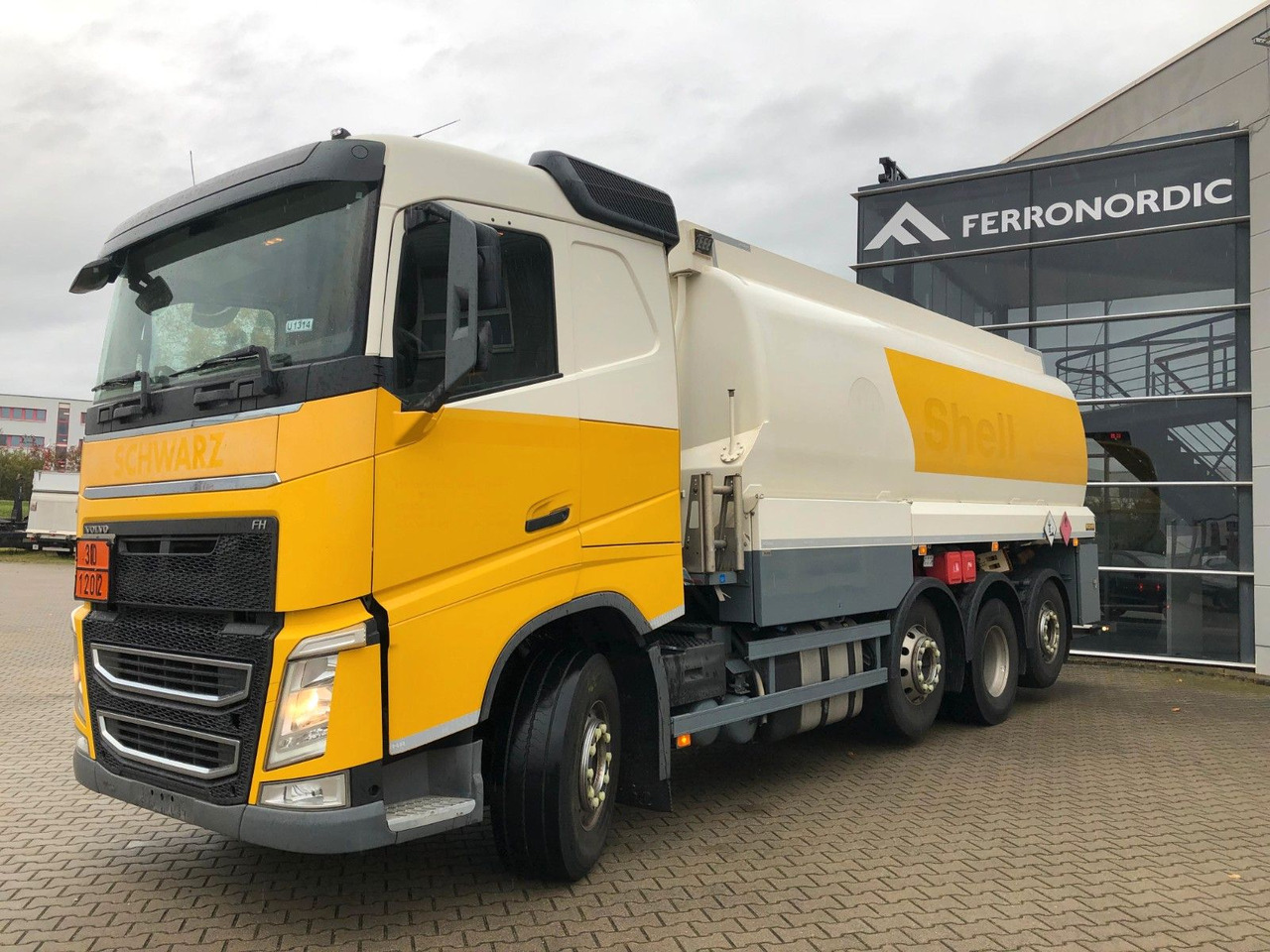 Volvo FH420 Tridem*ADR*3 Kammern 26700LT*ROHR*Sening - Tankwagen: afbeelding 3 Volvo FH420 Tridem*ADR*3 Kammern 26700LT*ROHR*Sening - Tankwagen: afbeelding 3