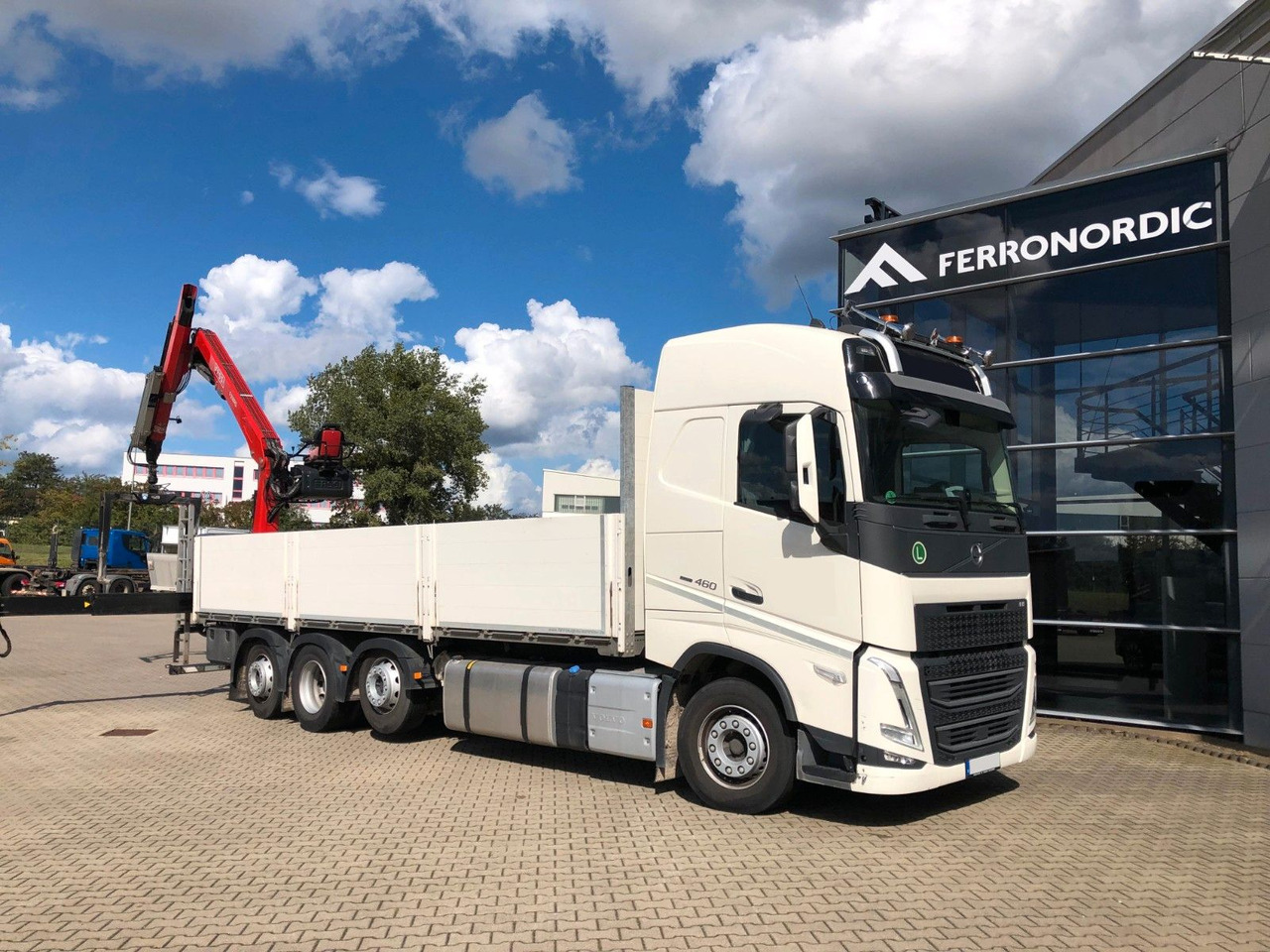 Volvo FH460 8x2 TRIDEM VLA&NLA gelenkt*FASSI F215AS.24 - Vrachtwagen met open laadbak, Kraanwagen: afbeelding 5 Volvo FH460 8x2 TRIDEM VLA&NLA gelenkt*FASSI F215AS.24 - Vrachtwagen met open laadbak, Kraanwagen: afbeelding 5