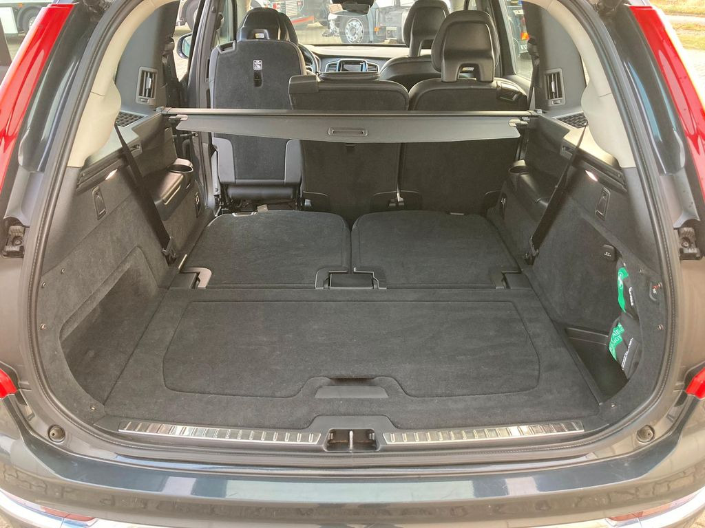 Volvo XC 90 T8 7-Sitzer Inscr. Expr. Recharge AWD Volvo XC 90 T8 7-Sitzer Inscr. Expr. Recharge AWD - SUV: afbeelding 5 Volvo XC 90 T8 7-Sitzer Inscr. Expr. Recharge AWD Volvo XC 90 T8 7-Sitzer Inscr. Expr. Recharge AWD - SUV: afbeelding 5