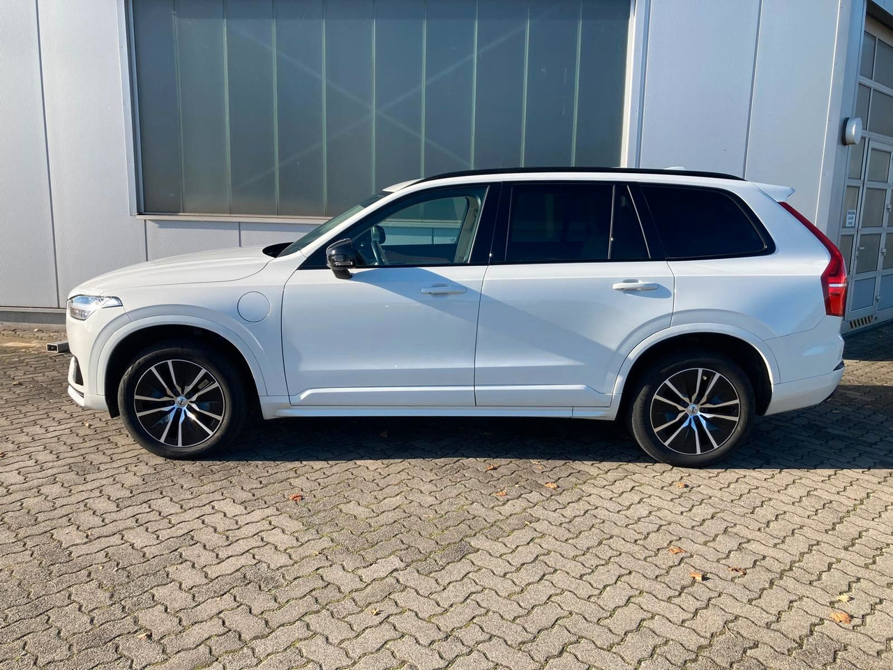 Volvo XC 90 T8 R-Des. Exp. Rech. Pl.-In Hybr. AWD 7-S. - SUV: afbeelding 2 Volvo XC 90 T8 R-Des. Exp. Rech. Pl.-In Hybr. AWD 7-S. - SUV: afbeelding 2