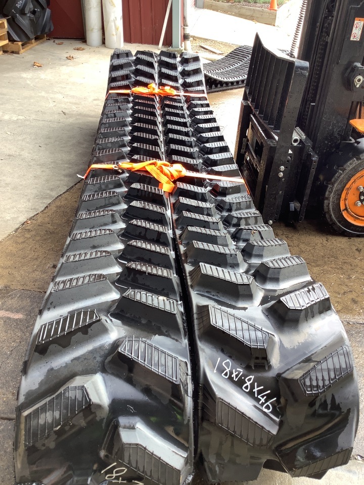 John Deere - Chenilles agricoles en caoutchouc GTW TankTuff - Rupsband voor Rupstrekker: afbeelding 2 John Deere - Chenilles agricoles en caoutchouc GTW TankTuff - Rupsband voor Rupstrekker: afbeelding 2