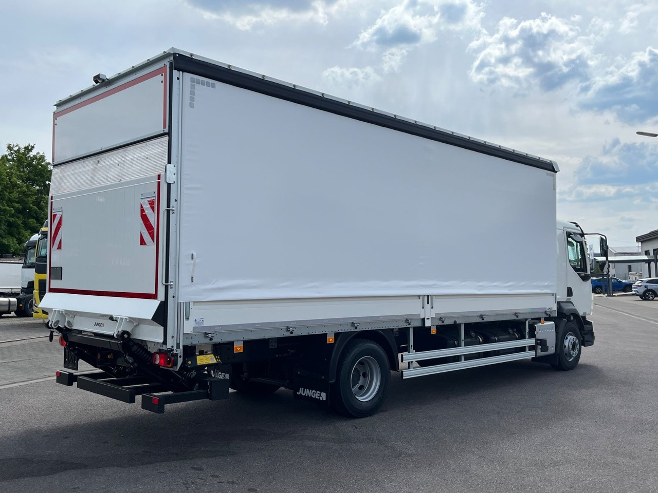 Volvo FL16.280 Junge Schiebeplane - Schuifzeilen vrachtwagen: afbeelding 5 Volvo FL16.280 Junge Schiebeplane - Schuifzeilen vrachtwagen: afbeelding 5