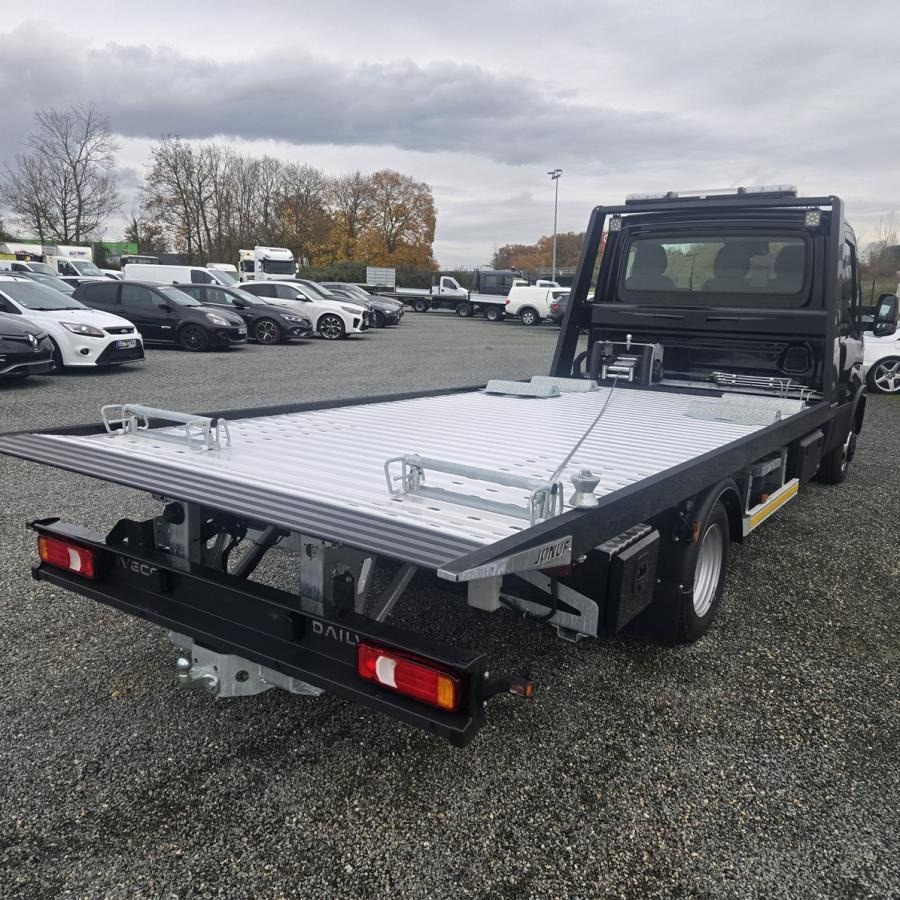 Iveco Daily 35C18 - Bergingsvoertuig: afbeelding 3 Iveco Daily 35C18 - Bergingsvoertuig: afbeelding 3