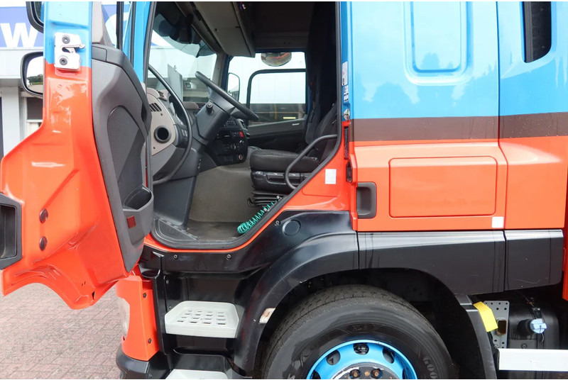 DAF CF 410 Bakwagen + DHollandia 2000kg !!6 Stuks in Voorraad!! - Bakwagen: afbeelding 5 DAF CF 410 Bakwagen + DHollandia 2000kg !!6 Stuks in Voorraad!! - Bakwagen: afbeelding 5