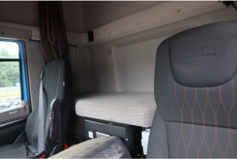 DAF CF 410 Bakwagen + Onderschuif klep - Bakwagen: afbeelding 5 DAF CF 410 Bakwagen + Onderschuif klep - Bakwagen: afbeelding 5