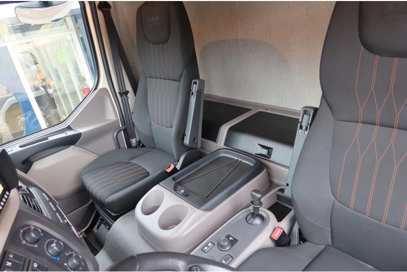 DAF LF 210 Bakwagen+ Dhollandia 1500 kg Comfort cabine - Bakwagen: afbeelding 5 DAF LF 210 Bakwagen+ Dhollandia 1500 kg Comfort cabine - Bakwagen: afbeelding 5