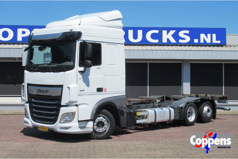 DAF XF 450 FAR BDF Systeem - Containertransporter/ Wissellaadbak vrachtwagen: afbeelding 1 DAF XF 450 FAR BDF Systeem - Containertransporter/ Wissellaadbak vrachtwagen: afbeelding 1