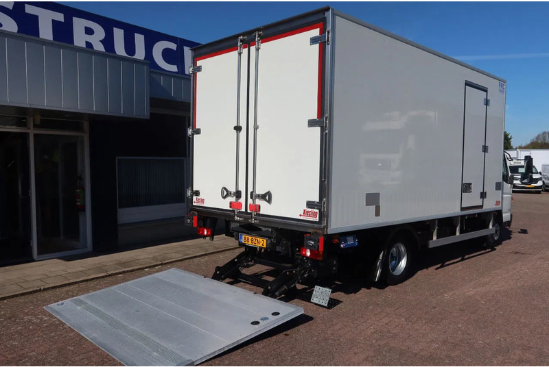 FUSO Canter Thermoking T 600R Koel/Vries + Laadklep - Koelwagen vrachtwagen: afbeelding 4 FUSO Canter Thermoking T 600R Koel/Vries + Laadklep - Koelwagen vrachtwagen: afbeelding 4