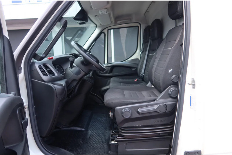 Iveco 70-C 18 Automaat L3H3 C RIJBEWIJS - Gesloten bestelwagen: afbeelding 5 Iveco 70-C 18 Automaat L3H3 C RIJBEWIJS - Gesloten bestelwagen: afbeelding 5