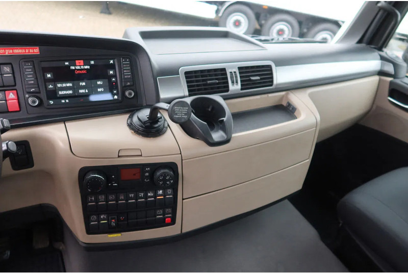 MAN TGS 35.360 Oprijwagen + HIAB 228 E3 Kraan 8x2 - Autovrachtwagen vrachtwagen: afbeelding 5 MAN TGS 35.360 Oprijwagen + HIAB 228 E3 Kraan 8x2 - Autovrachtwagen vrachtwagen: afbeelding 5