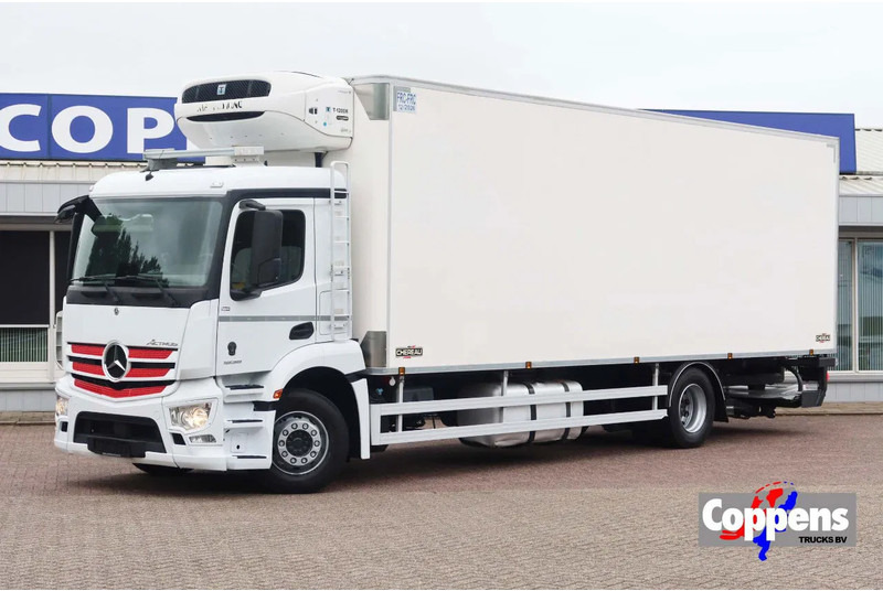 Mercedes-Benz Actros 1936 1936 L Koel/Vries+Klep Bi-Temp Thermoking T 1200R - Koelwagen vrachtwagen: afbeelding 1 Mercedes-Benz Actros 1936 1936 L Koel/Vries+Klep Bi-Temp Thermoking T 1200R - Koelwagen vrachtwagen: afbeelding 1
