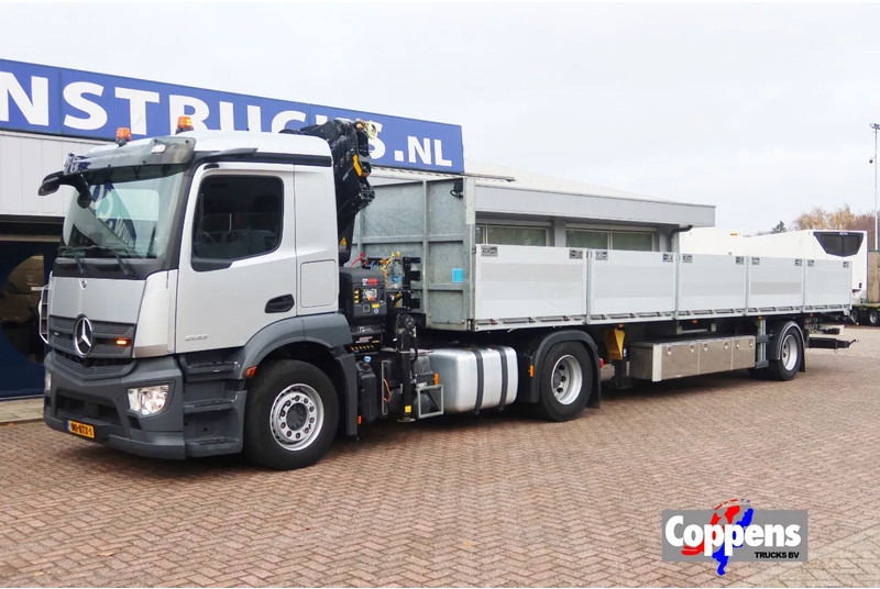 Mercedes-Benz Actros 2133 L Trekker + Hiab Kraan met City Trailer: OT-92-VD - Kraanwagen: afbeelding 1 Mercedes-Benz Actros 2133 L Trekker + Hiab Kraan met City Trailer: OT-92-VD - Kraanwagen: afbeelding 1