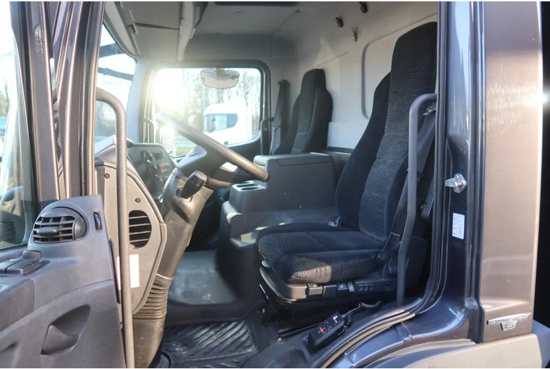 Mercedes-Benz Atego 818 L bak + klep grijs metallic € 14.650.- euro netto - Bakwagen: afbeelding 5 Mercedes-Benz Atego 818 L bak + klep grijs metallic € 14.650.- euro netto - Bakwagen: afbeelding 5