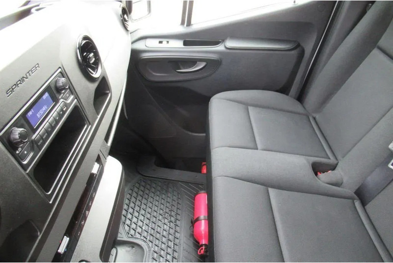 Mercedes-Benz Sprinter 314 CDI Koel/Vries/ verwarmen 220 volt nachtaansluiting - Koelwagen: afbeelding 5 Mercedes-Benz Sprinter 314 CDI Koel/Vries/ verwarmen 220 volt nachtaansluiting - Koelwagen: afbeelding 5