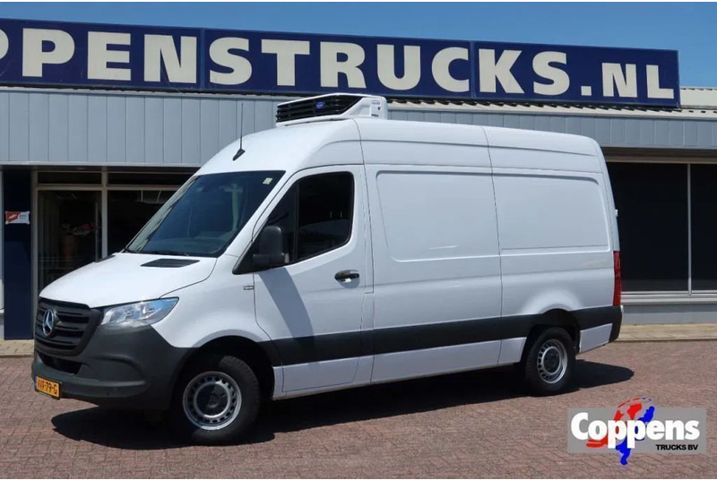 Mercedes-Benz Sprinter 315 CDI Koel/Vries/Verwarmen Carrier Xarios 350 + 220 volt nachtaansluiting - Koelwagen: afbeelding 1 Mercedes-Benz Sprinter 315 CDI Koel/Vries/Verwarmen Carrier Xarios 350 + 220 volt nachtaansluiting - Koelwagen: afbeelding 1