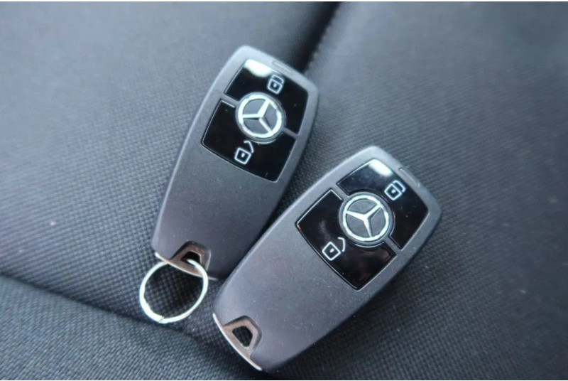 Koelwagen Mercedes-Benz Sprinter 315 CDI Koel/Vries/Verwarmen Carrier Xarios 350 + 220 volt nachtaansluiting: afbeelding 8 Koelwagen Mercedes-Benz Sprinter 315 CDI Koel/Vries/Verwarmen Carrier Xarios 350 + 220 volt nachtaansluiting: afbeelding 8