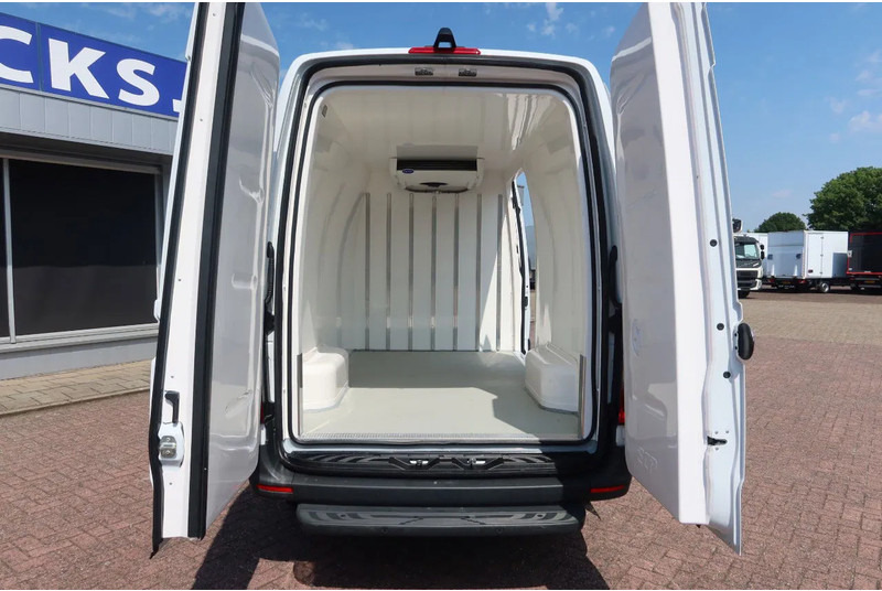 Mercedes-Benz Sprinter 317 Koel/Vries L2/H2 220 Volt stekker - Koelwagen: afbeelding 4 Mercedes-Benz Sprinter 317 Koel/Vries L2/H2 220 Volt stekker - Koelwagen: afbeelding 4