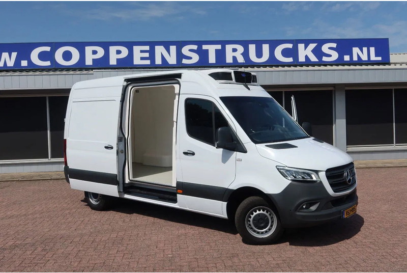 Mercedes-Benz Sprinter 317 Koel/Vries L2/H2 220 Volt stekker - Koelwagen: afbeelding 2 Mercedes-Benz Sprinter 317 Koel/Vries L2/H2 220 Volt stekker - Koelwagen: afbeelding 2