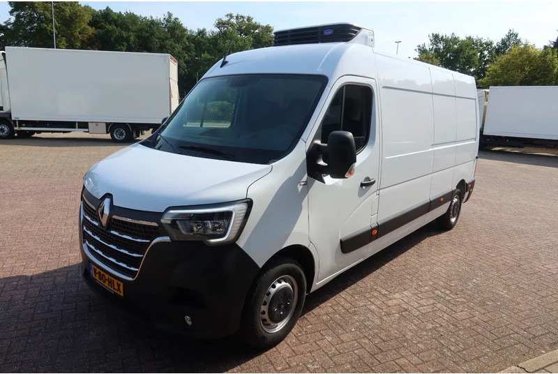 Renault Master Koel/Vries/Verwarmen Met nachtaansluiting 220 Volt Carrier Xarios 350 BPM vrij - Koelwagen: afbeelding 2 Renault Master Koel/Vries/Verwarmen Met nachtaansluiting 220 Volt Carrier Xarios 350 BPM vrij - Koelwagen: afbeelding 2