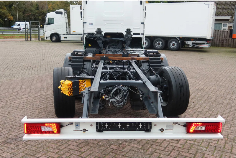 Scania R500 NGS 6x2 Chassis, Stuur lift as - Chassis vrachtwagen: afbeelding 3 Scania R500 NGS 6x2 Chassis, Stuur lift as - Chassis vrachtwagen: afbeelding 3