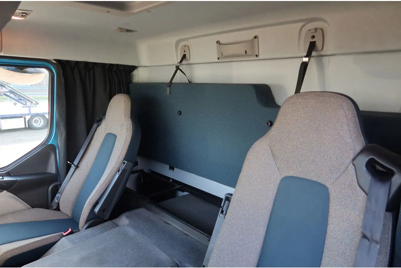Volvo FE 250 Bakwagen + Dhollandia klep 2500 KG. 49.000 KM!! - Bakwagen: afbeelding 5 Volvo FE 250 Bakwagen + Dhollandia klep 2500 KG. 49.000 KM!! - Bakwagen: afbeelding 5