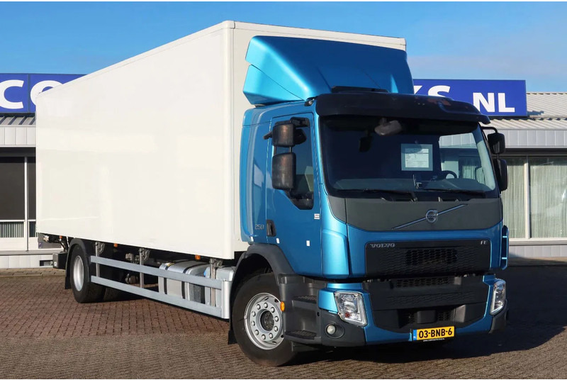 Volvo FE 250 Bakwagen + Dhollandia klep 2500 KG. 49.000 KM!! - Bakwagen: afbeelding 2 Volvo FE 250 Bakwagen + Dhollandia klep 2500 KG. 49.000 KM!! - Bakwagen: afbeelding 2