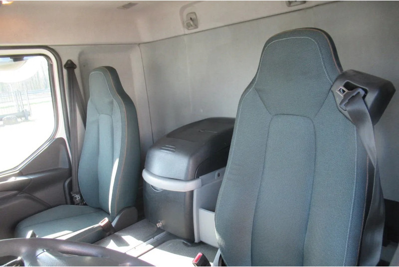 Volvo FL 250 Bakwagen + 6 deuren + Laadklep 2000 kg - Bakwagen: afbeelding 5 Volvo FL 250 Bakwagen + 6 deuren + Laadklep 2000 kg - Bakwagen: afbeelding 5