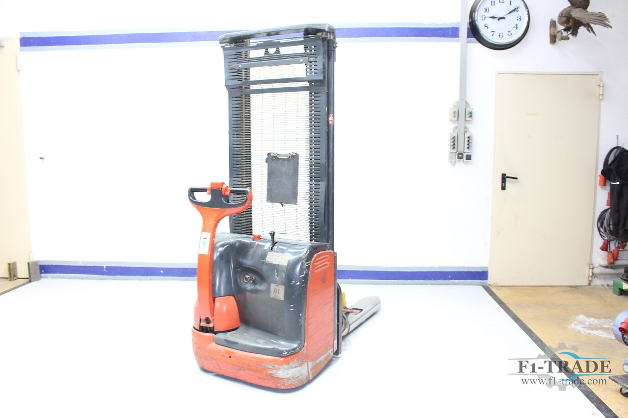 Linde L 12 - Stapelaar: afbeelding 2 Linde L 12 - Stapelaar: afbeelding 2