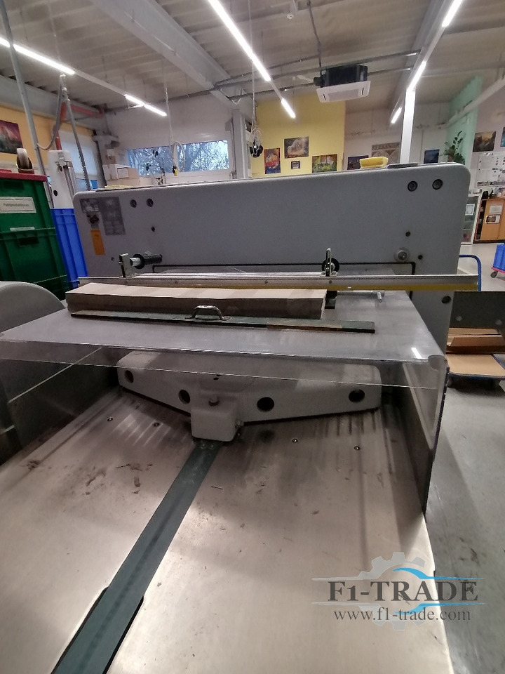 Polar 92 E - Papiersnijmachine: afbeelding 5 Polar 92 E - Papiersnijmachine: afbeelding 5
