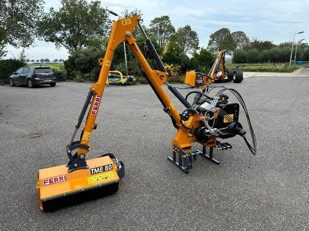 Ferri T320A (bj 2024) - Armmaaier: afbeelding 1 Ferri T320A (bj 2024) - Armmaaier: afbeelding 1