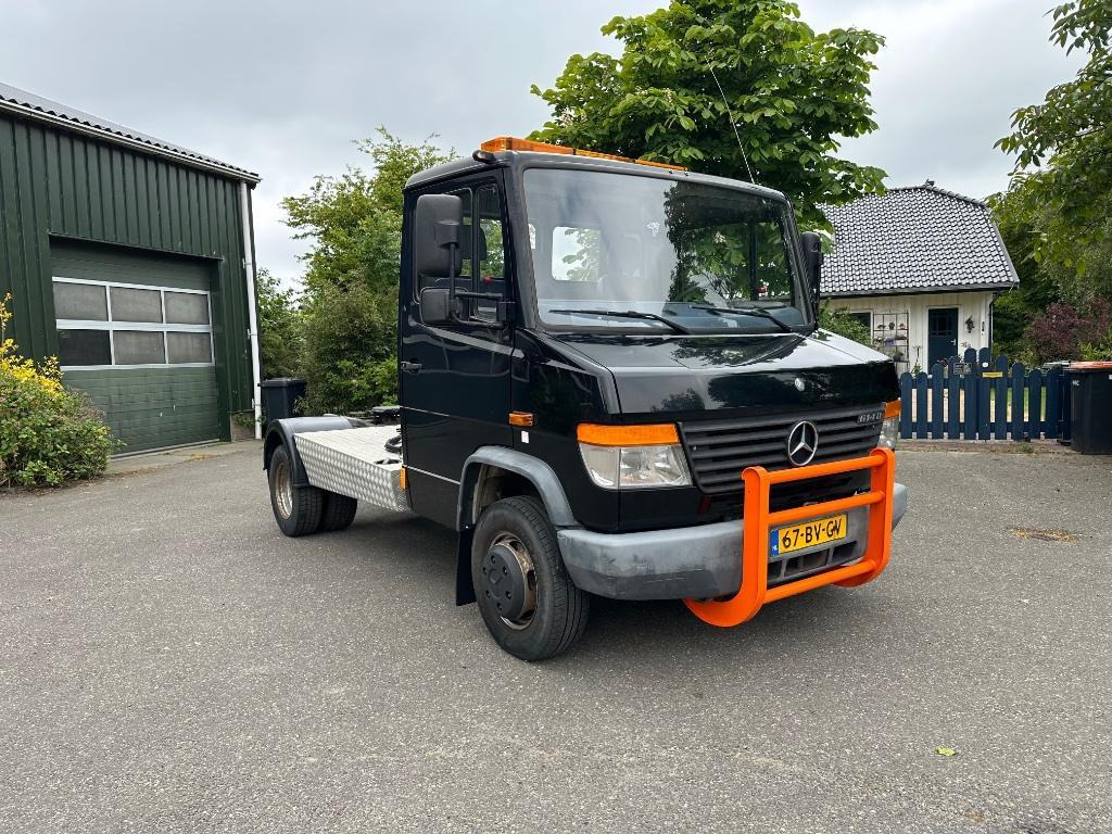 Mercedes Vario 614 814 618 818 BE trekker combi combinatie - BE trekker: afbeelding 1 Mercedes Vario 614 814 618 818 BE trekker combi combinatie - BE trekker: afbeelding 1