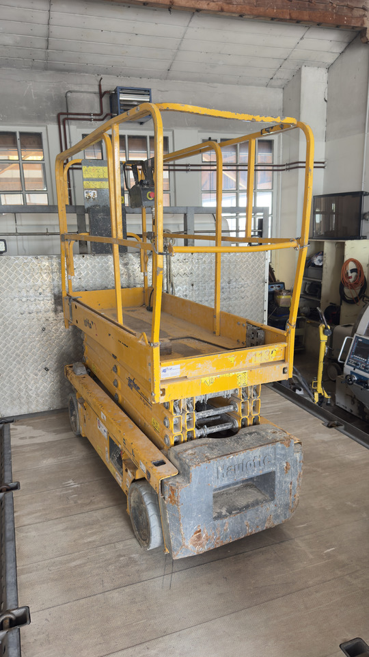 HAULOTTE Optimum 8 AE - Schaarlift: afbeelding 1 HAULOTTE Optimum 8 AE - Schaarlift: afbeelding 1