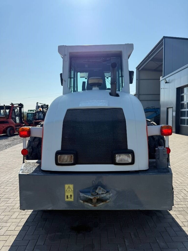 Ammann ASC 110 - Schapenpootwals/ Grondverdichter: afbeelding 4 Ammann ASC 110 - Schapenpootwals/ Grondverdichter: afbeelding 4