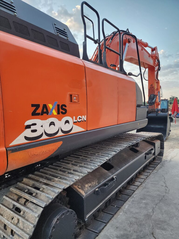HITACHI ZX300LCN-6 - Rupsgraafmachine: afbeelding 4 HITACHI ZX300LCN-6 - Rupsgraafmachine: afbeelding 4